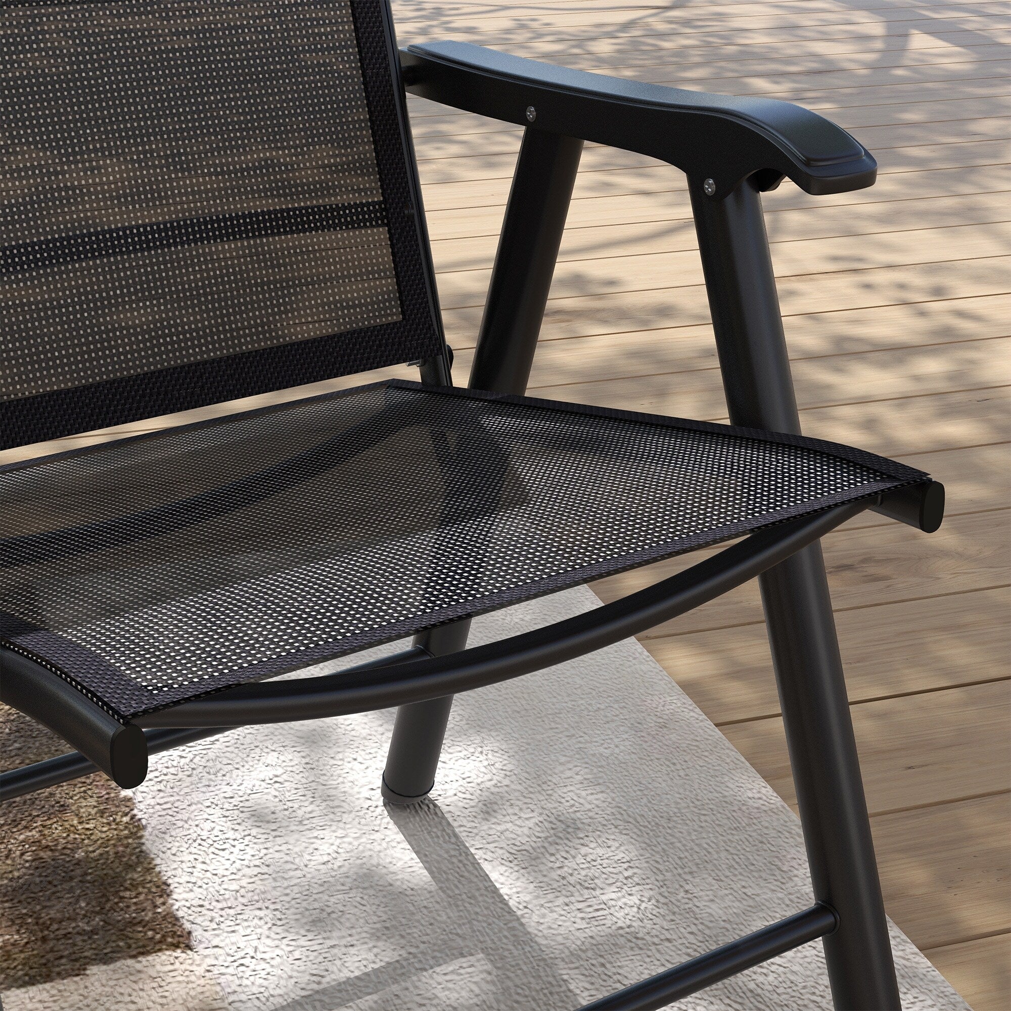 Lot de 4 chaises pliantes Outsunny au design simple et élégant, confortables pour la terrasse, le jardin et les voyages