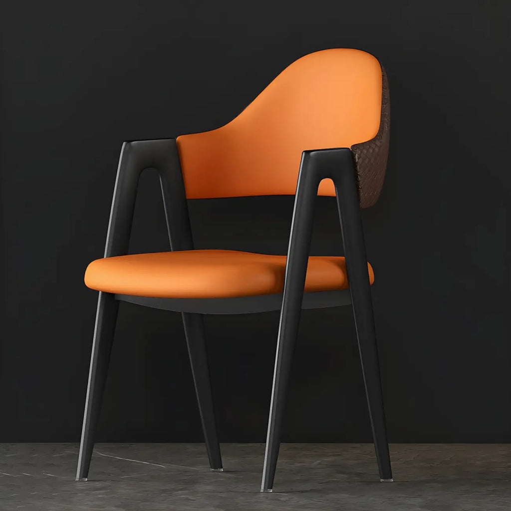 Chaise de salle à manger moderne en cuir à dossier ouvert et incurvé avec accoudoirs