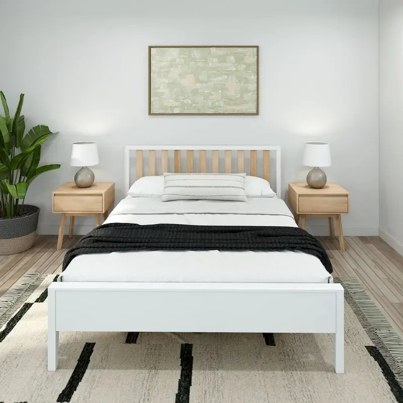 Lit Queen-Size Moderne en Bois Massif avec Tête de Lit à Lattes