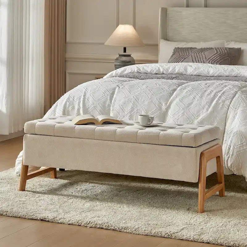 Banc de rangement rembourré Rita Mid-century Modern avec siège capitonné et pieds en bois massif par HULALA HOME