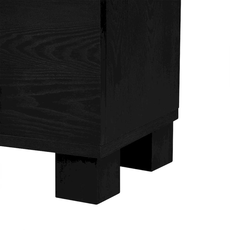 Buffet en bois avec étagères réglables et poignées dorées