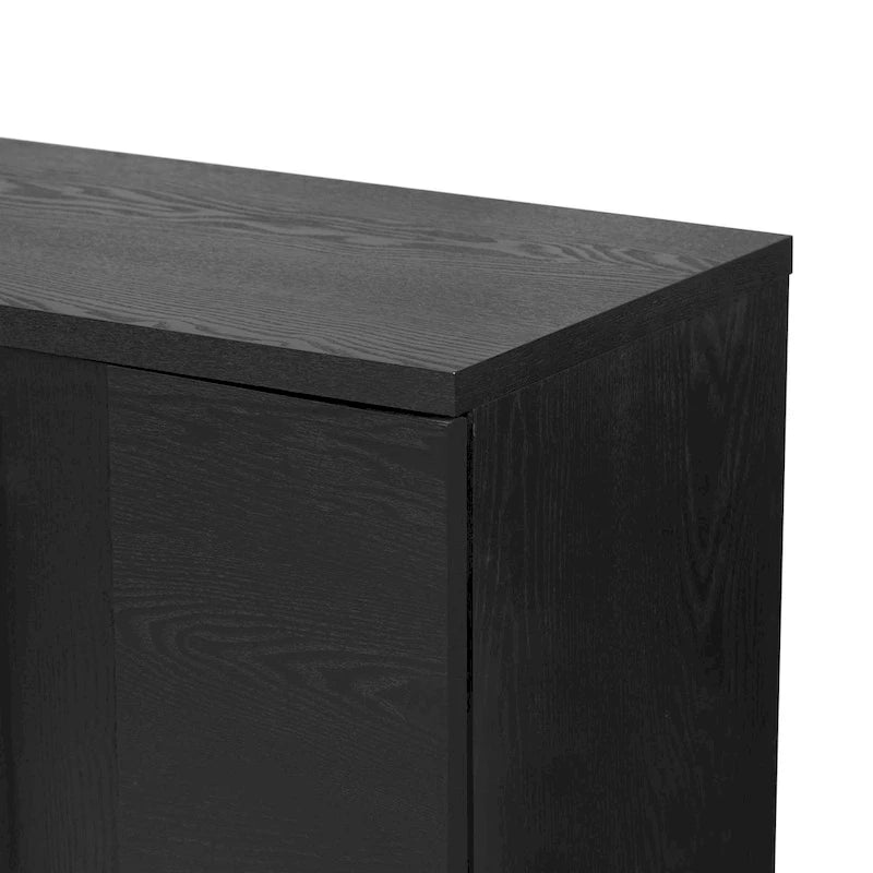Buffet en bois avec étagères réglables et poignées dorées